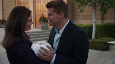 It's going to be okay. - Bones