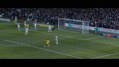 It's going to drop for Vrancic.
He's squeezed it through past Casilla. - Take Us Home: Leeds United