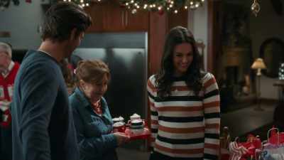 It's gonna be a few
lucky kids who get those. - A Reason for the Season