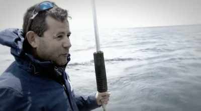 It's gonna be difficult, but
we gotta, we have to try. - Shark Attack Files