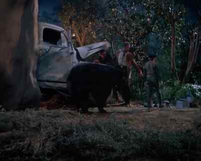 It's gonna be tough
getting them out now... - Land of the Giants