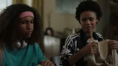 - It's good, ain't it? - The Chi