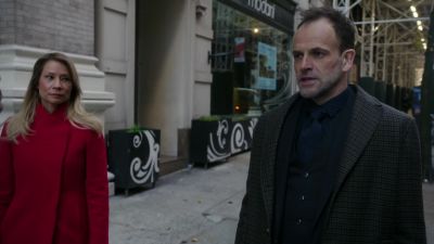 It's good to see you, Marcus. - Elementary