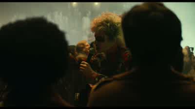It's got a good beat. - Cruella