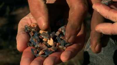 It's got all the good
attributes about it. - Outback Opal Hunters
