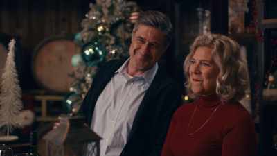 It's got your name
on it. (Chuckling) - A Maple Valley Christmas