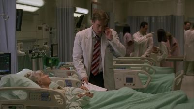 It's gotta be a pancoast tumor. - House