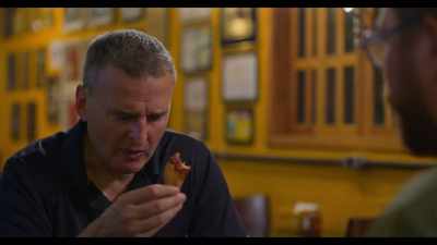 -It's great with this.
-Yeah, it's like a barbecue sauce. - Somebody Feed Phil