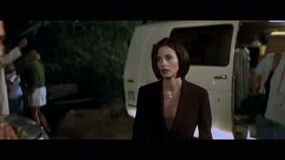 It's happening again isn't itYou'd love that wouldn't youStay backBetter hurry Gale Might get scooped - Scream 2