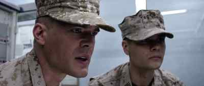 It's him. - Jarhead 3: The Siege