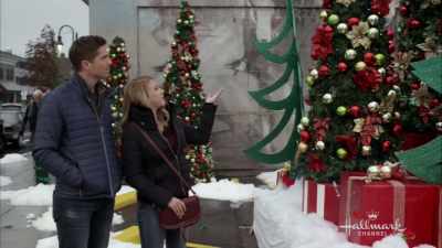 It's "Ho-ho-ho...!" - Finding Santa