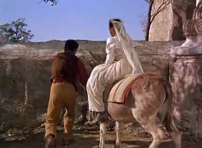 It's home for you,
my little one. - The Miracle of Our Lady of Fatima