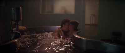 It's hot in here. - Halloween II