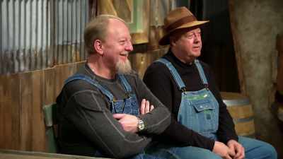 -It's how we make
the moonshine!
-[chuckling] - Moonshiners: Master Distiller