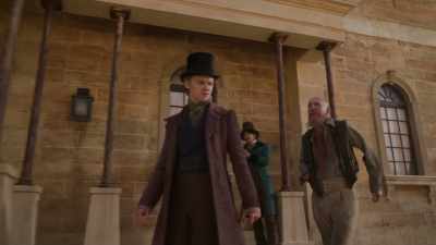 It's hurting me lungs.
I can't put me finger on it. - The Artful Dodger