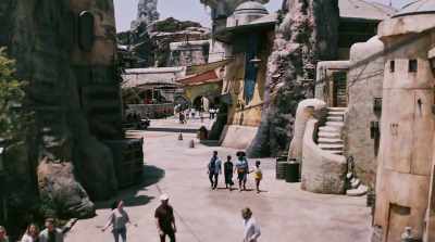 It's so immersive, - Star Wars: Galaxy's Edge - Adventure Awaits