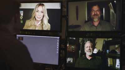 -It's incredible.
-[Russell]  That's awesome. - Expedition Bigfoot