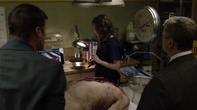 It's inscribed. - Twin Peaks