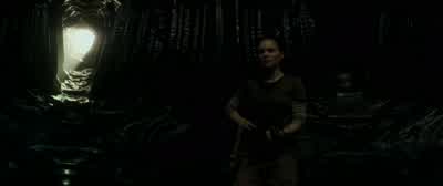 It's inside me now. - Annihilation