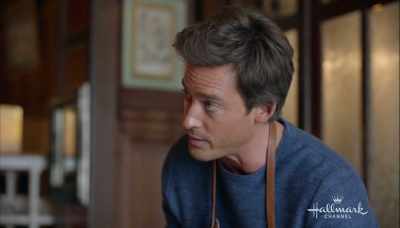 It's... it's kind of hard
not to get wrapped up. - Love, Romance & Chocolate