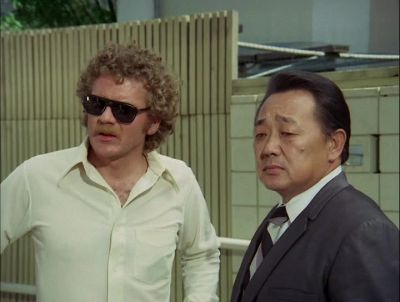IT'S -- IT'S OUR
BUILDING MAILMAN. - Hawaii Five-0