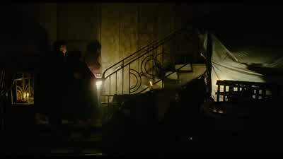 It's just a few stairs. - Children of Men