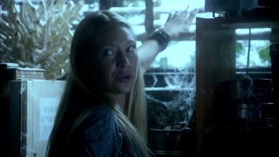 It's just a transport truck. - Fringe