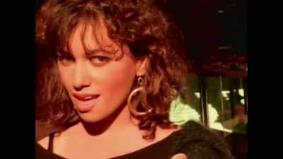 ♪ It's just another
manic Monday ♪ - Women Who Rock