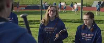 It's just baseball, Thorson.
You just stand there... - I Kill Giants