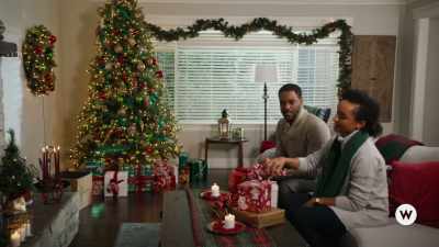 It's just that her and her mom
have had a, a difficult time - Inventing the Christmas Prince