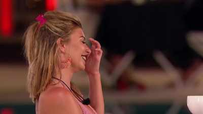 ‐It's just natural for me...
‐No, I know, you... - Love Island