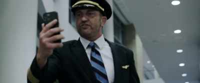 It's just over six hours to
Tokyo. Another six to Honolulu. - Plane