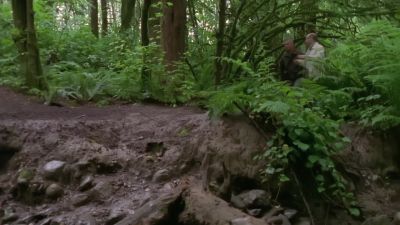 It's just over the next ridge. - Stargate SG-1