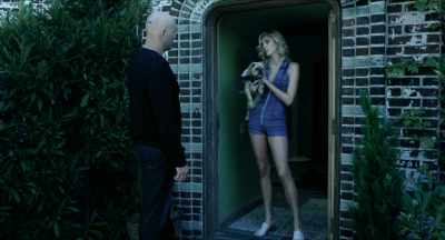 - It's just pool he plays in there.
- Thanks. - Brawl in Cell Block 99