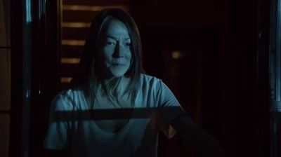 - It's just rain!
- Roman, maybe you better come inside. - Hemlock Grove