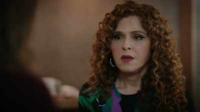 It's just something you gotta
wear, like a-- - Zoey's Extraordinary Playlist