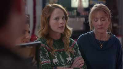 It's just the bank-- - Christmas a la Mode