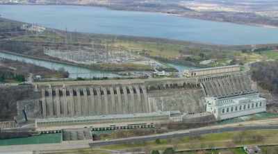 It's just under one mile from
the Control Dam to the Falls... - World's Most Scenic River Journeys
