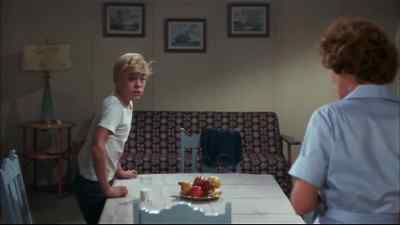 It's Kim
and her father. - Flipper
