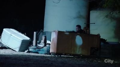 - It's Kovac. No...
- Booth... - Bones
