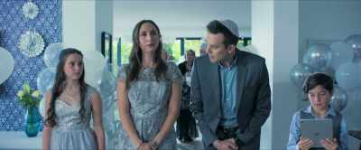 -It's so lame.
-I'm sure they'll come to both, sweetie. - The Shakedown