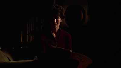 It's late, Ann.
Don't you think you should go to bed? - The Baby