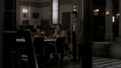 It's late. - Supernatural