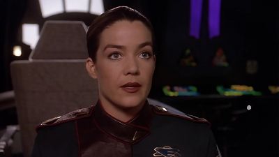 - It's leaving. My guess is Zog means no.
- Like hell. - Babylon 5