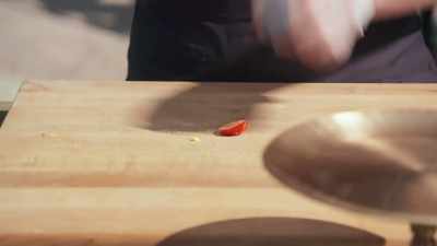 It's like a starchy,
subtle, apple flavor. - Chopped Next Gen
