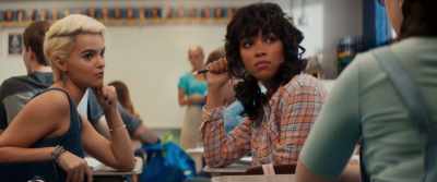 - It's, like, anybody
could be next, even you. - Tragedy Girls