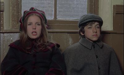 It's like being in a besieged castle - The Railway Children