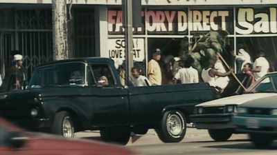 IT'S LIKE PEOPLE ARE
LOOTING ANYTHING THEY CAN - LA 92