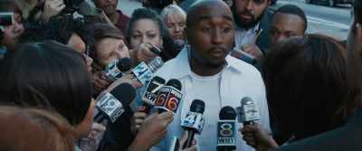 It's like the only way I know
how to live my life - All Eyez on Me