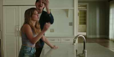 - It's, like, this whole thing.
- You guys having a party? - The Summer I Turned Pretty